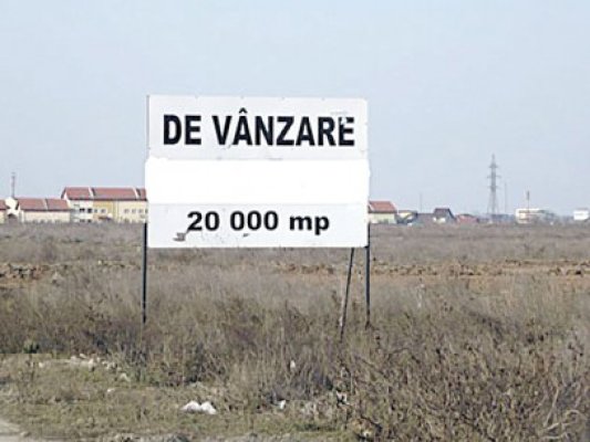 Bancpost face curăţenie: vinde 380 de terenuri şi case